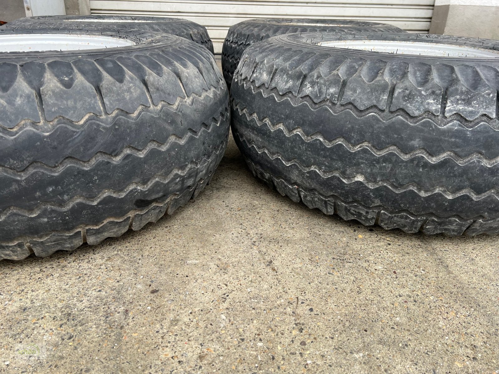 Sonstige Räder & Reifen & Felgen des Typs Vredestein 4 Kompletträder mit Reifen 13.0/75-16 auf 6-Loch ET0 Felgen, Gebrauchtmaschine in Burgrieden (Bild 11)