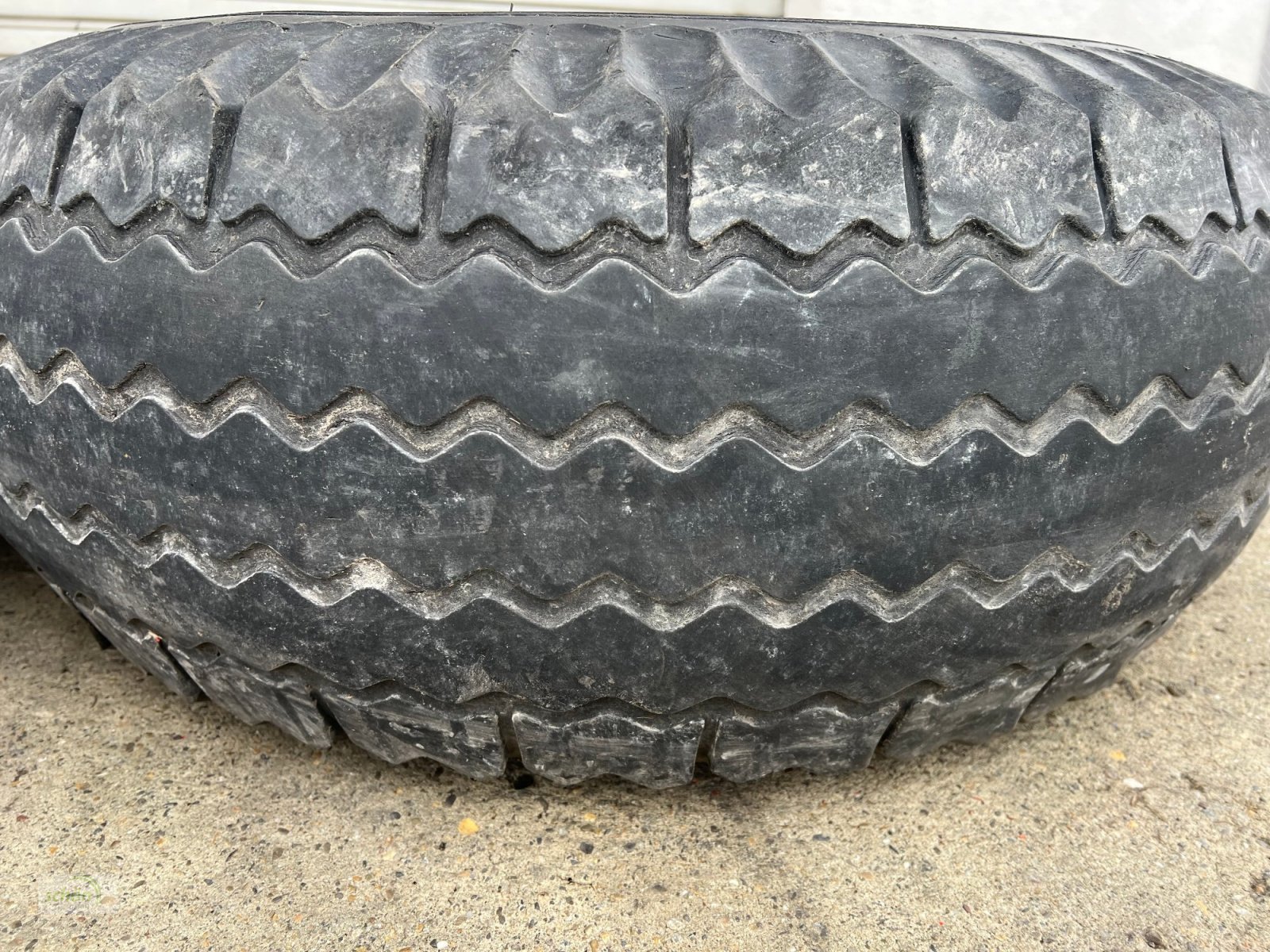 Sonstige Räder & Reifen & Felgen des Typs Vredestein 4 Kompletträder mit Reifen 13.0/75-16 auf 6-Loch ET0 Felgen, Gebrauchtmaschine in Burgrieden (Bild 12)