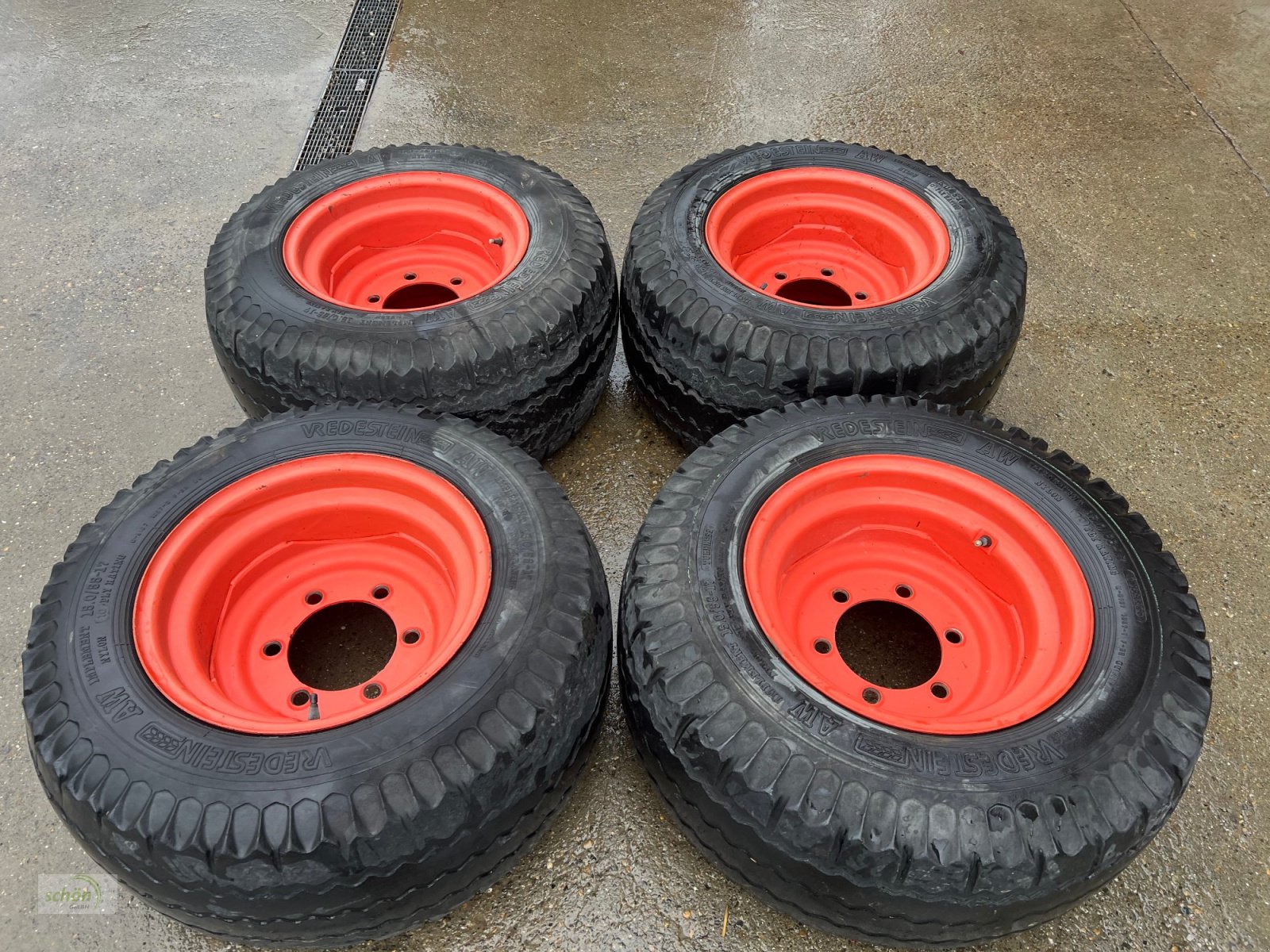 Sonstige Räder & Reifen & Felgen типа Vredestein 4 Kompletträder mit Reifen 15.0/55-17 auf 6-Loch ET0 Felgen, Gebrauchtmaschine в Burgrieden (Фотография 1)