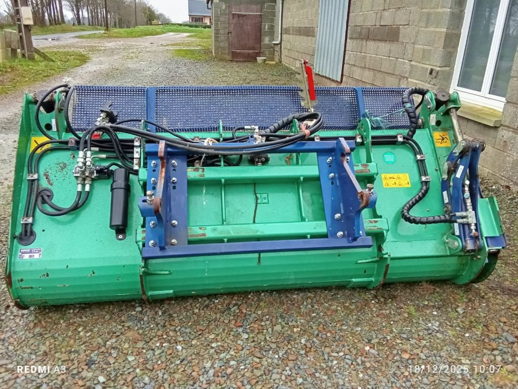 Sonstige Rübentechnik typu Desvoys Distrimax SC 1,6m3 2m50, Gebrauchtmaschine v BRECE (Obrázek 3)