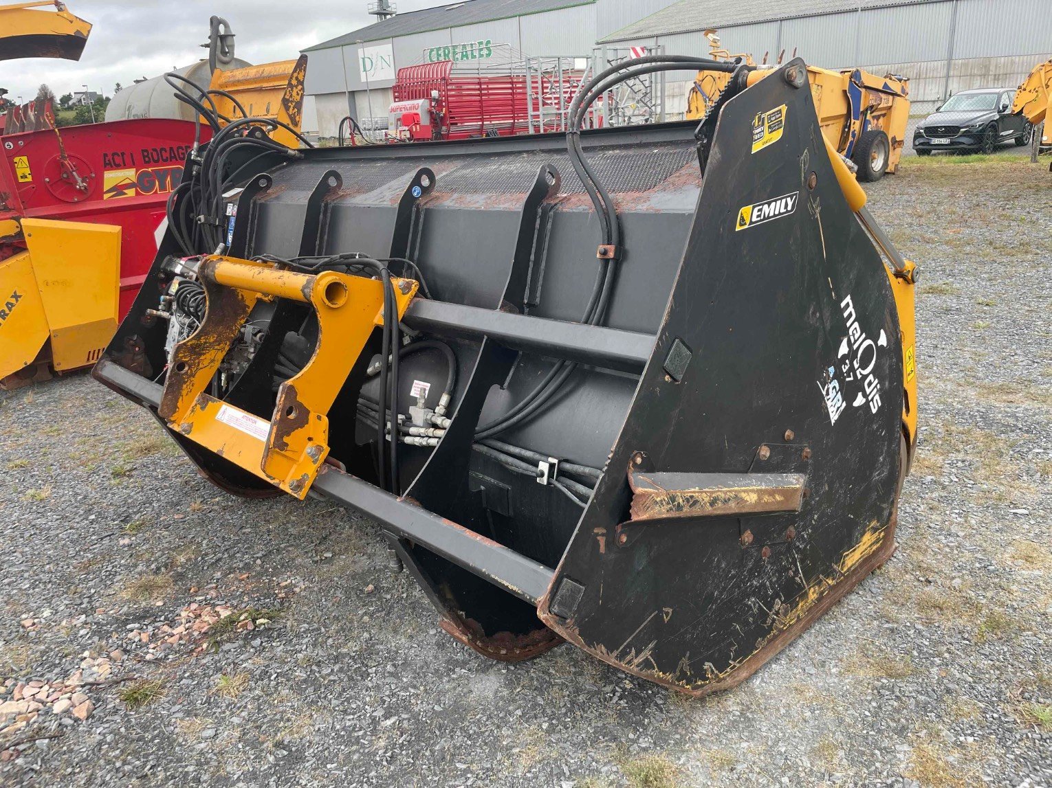 Sonstige Rübentechnik van het type Emily Godet désileur MELODIS 3,7m3 Emily, Gebrauchtmaschine in SAINT CLAIR SUR ELLE (Foto 4)