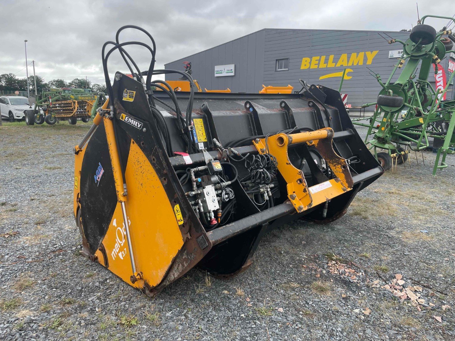 Sonstige Rübentechnik van het type Emily Godet désileur MELODIS 3,7m3 Emily, Gebrauchtmaschine in SAINT CLAIR SUR ELLE (Foto 2)