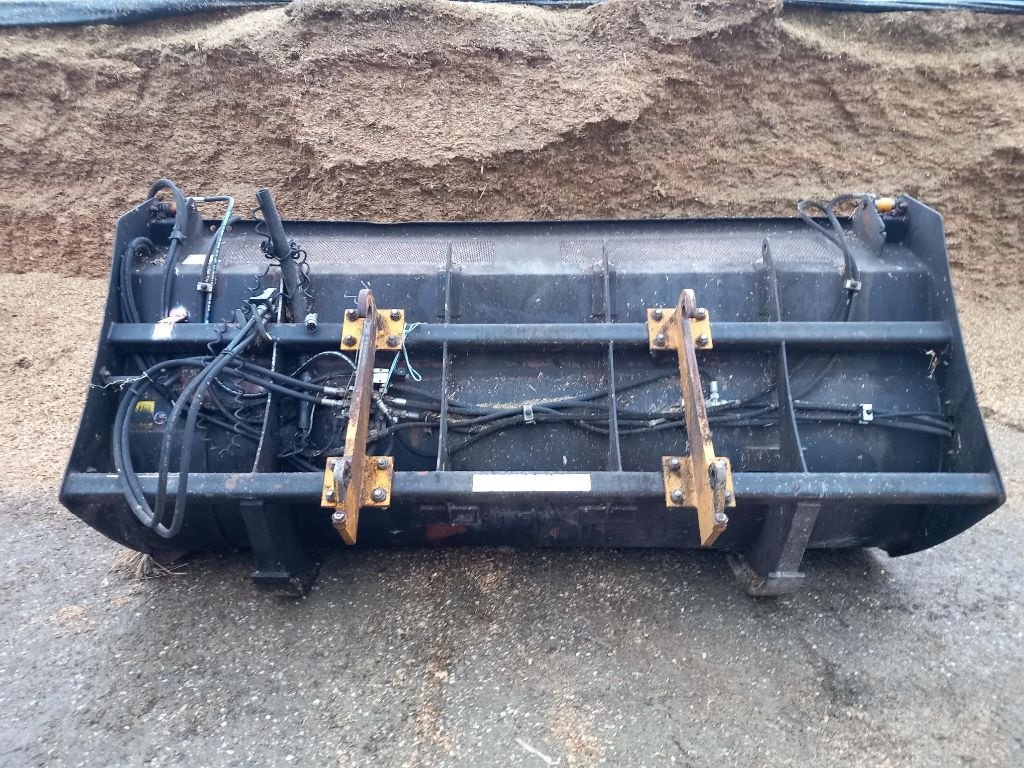 Sonstige Rübentechnik Türe ait Emily Melodis 50 - 2m80 - 3m3, Gebrauchtmaschine içinde BRECE (resim 3)