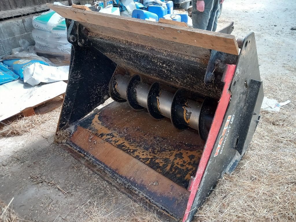 Sonstige Rübentechnik tip Sonstige BDMF 130 - 1m30 - 0,7m3, Gebrauchtmaschine in BRECE (Poză 2)