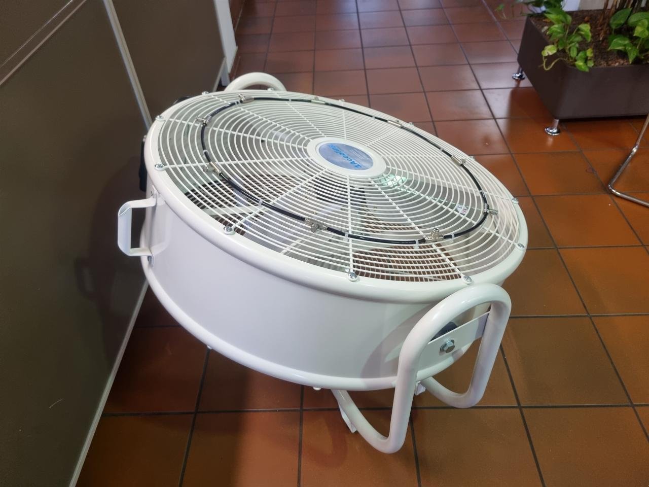 Sonstige Stalltechnik tipa Sonstige 1Acooling Trolleyfant 90, Neumaschine u Ampfing (Slika 3)