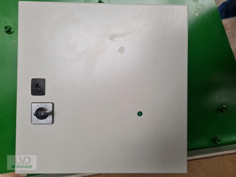 Sonstige Stalltechnik Türe ait Sonstige Avenco Trafosteuerung 5 Stufen, 15A, Neumaschine içinde Spelle (resim 1)