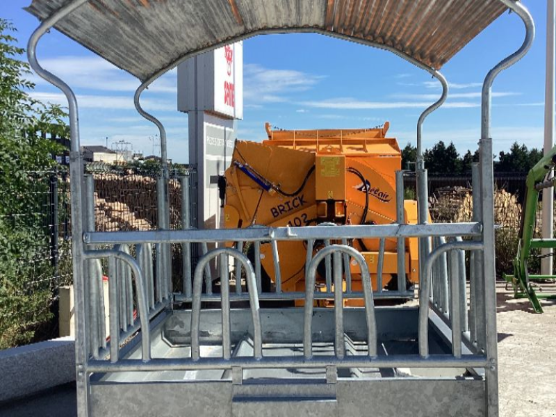 Sonstige Stalltechnik Türe ait Sonstige Panneaux feston 2 x 2 12 places, Gebrauchtmaschine içinde AUMONT AUBRAC (resim 1)