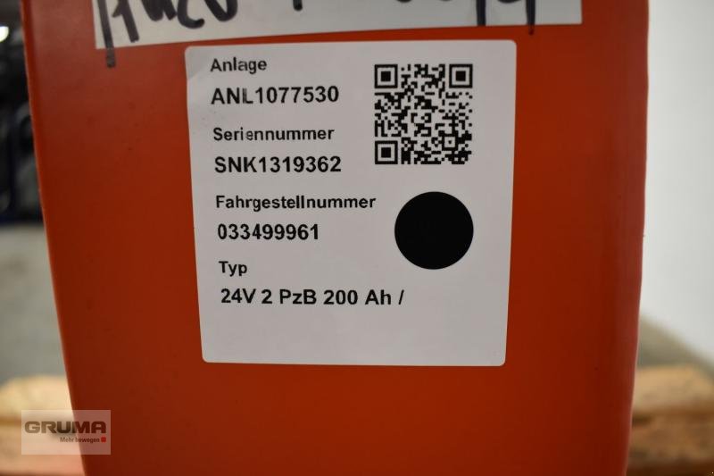 Sonstige Teile typu Gruma 24 Volt 2 PzB 200 Ah, Gebrauchtmaschine v Friedberg-Derching (Obrázek 6)