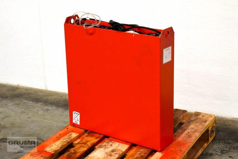 Sonstige Teile typu Gruma 24 Volt 2 PzB 200 Ah, Gebrauchtmaschine v Friedberg-Derching (Obrázek 2)