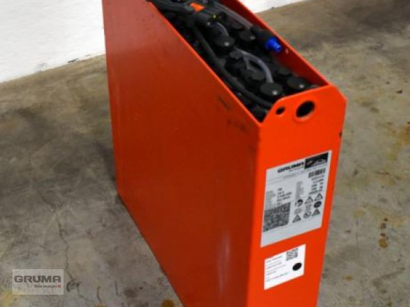 Sonstige Teile typu Gruma 24 Volt 2 PzB 200 Ah, Gebrauchtmaschine v Friedberg-Derching (Obrázek 1)