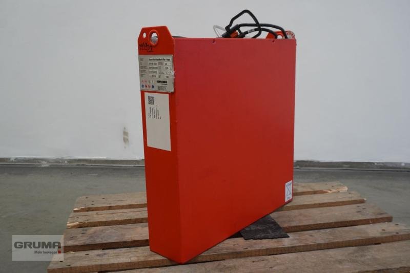 Sonstige Teile typu Gruma 24 Volt 2 PzB 200 Ah, Gebrauchtmaschine v Friedberg-Derching (Obrázek 4)