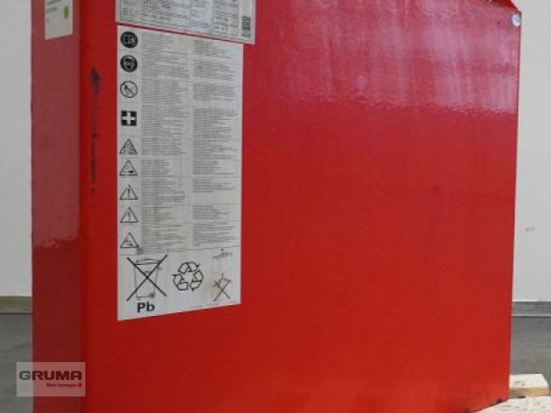 Sonstige Teile del tipo Gruma 24 Volt 2 PzB 200 Ah, Gebrauchtmaschine en Friedberg-Derching (Imagen 1)