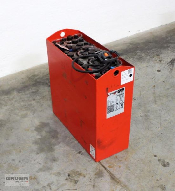 Sonstige Teile typu Gruma 24 Volt 2 PzB 225 Ah, Gebrauchtmaschine v Friedberg-Derching (Obrázek 1)