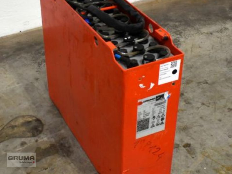 Sonstige Teile of the type Gruma 24 Volt 3 PzS 375 Ah, Gebrauchtmaschine in Friedberg-Derching (Picture 1)