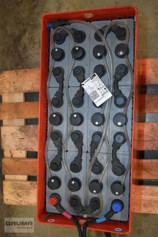 Sonstige Teile typu Gruma 24 Volt 3 PzS 375 Ah, Gebrauchtmaschine v Friedberg-Derching (Obrázek 3)