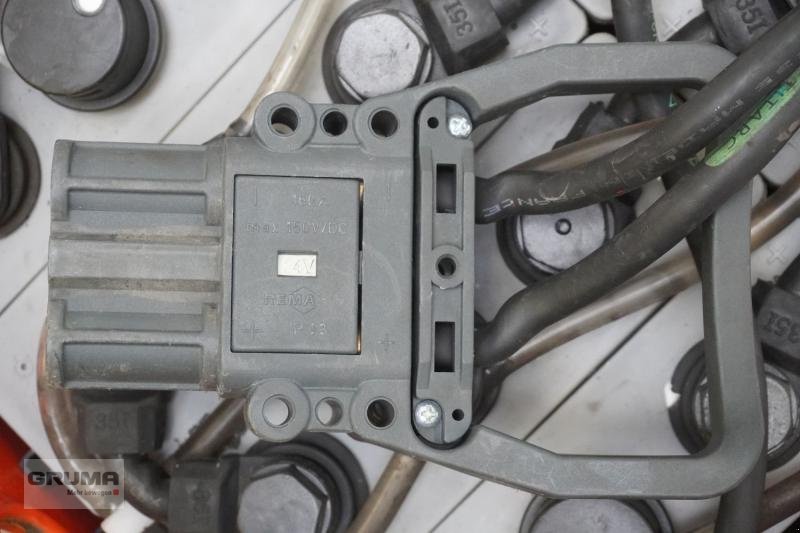 Sonstige Teile typu Gruma 24 Volt 3 PzS 375 Ah, Gebrauchtmaschine v Friedberg-Derching (Obrázek 4)