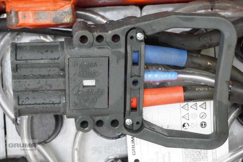 Sonstige Teile des Typs Gruma 24 Volt 3 PzS 375 Ah, Gebrauchtmaschine in Friedberg-Derching (Bild 4)