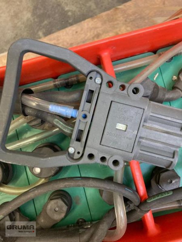 Sonstige Teile typu Gruma 24 Volt 3 PzS 375 Ah, Gebrauchtmaschine w Friedberg-Derching (Zdjęcie 4)