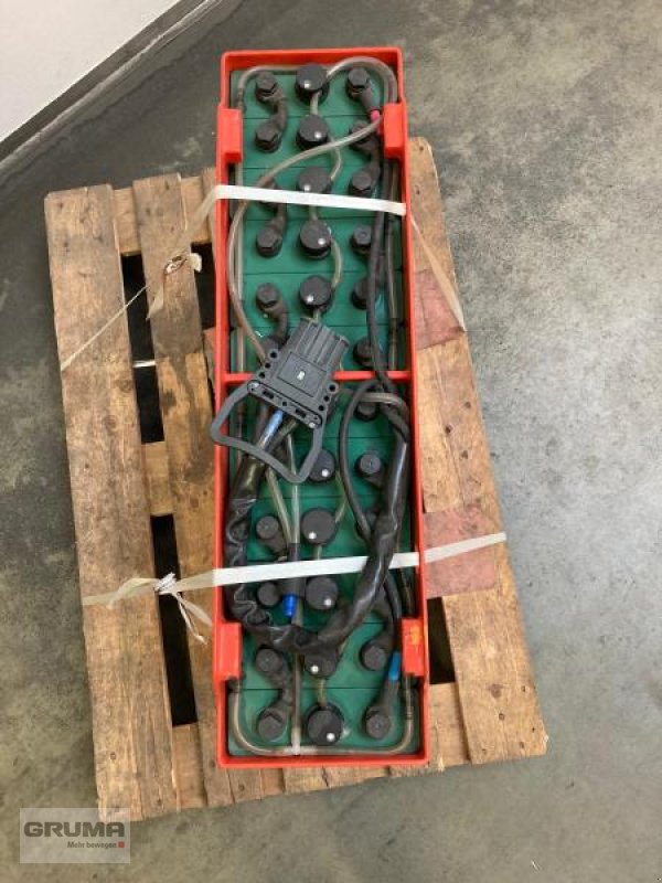 Sonstige Teile typu Gruma 24 Volt 3 PzS 375 Ah, Gebrauchtmaschine w Friedberg-Derching (Zdjęcie 5)