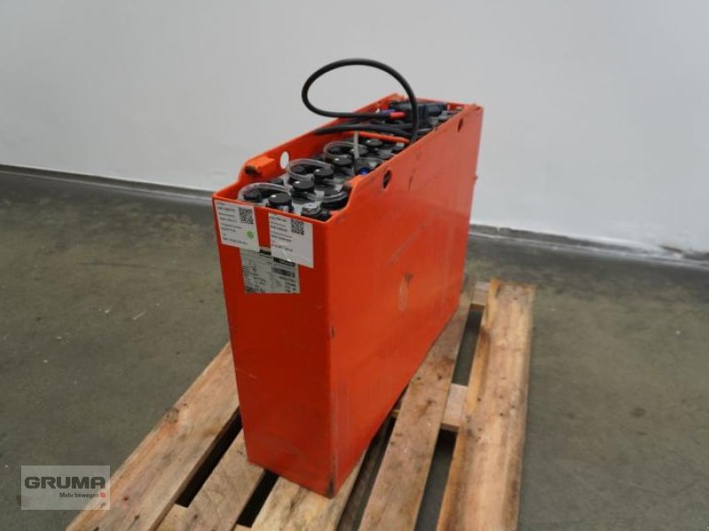 Sonstige Teile tip Gruma 24 Volt 3 PzS 375 Ah, Gebrauchtmaschine in Friedberg-Derching (Poză 1)