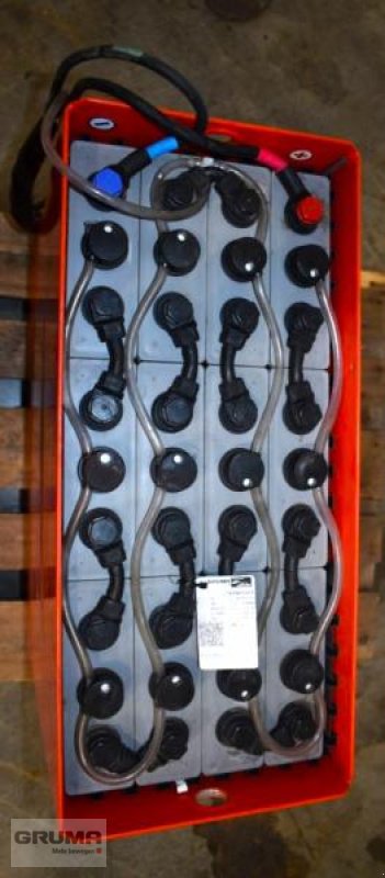 Sonstige Teile типа Gruma 24 Volt 3 PzS 375 Ah, Gebrauchtmaschine в Friedberg-Derching (Фотография 3)