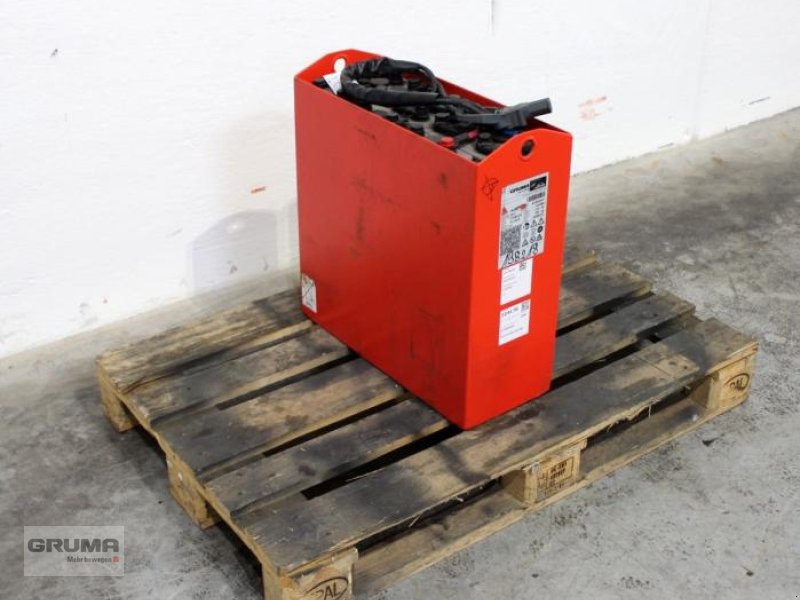 Gruma 24 Volt 3 PzV 213 Ah, Gebrauchtmaschine, Rok výroby: 1/2018 (Obrázek 1) Sonstige Teile typu Gruma 24 Volt 3 PzV 213 Ah, Gebrauchtmaschine v Friedberg-Derching (Obrázek 1)