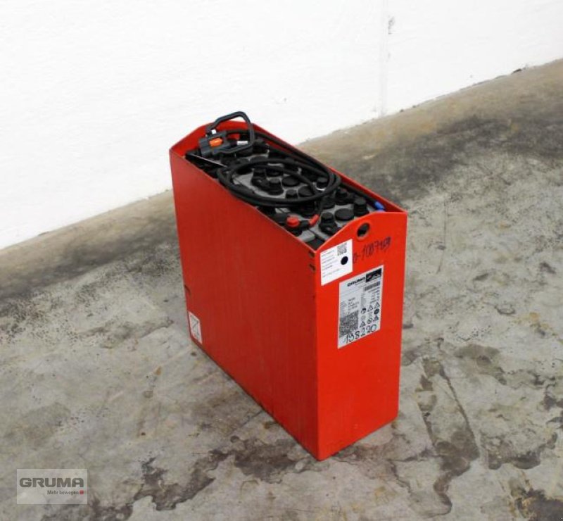 Sonstige Teile typu Gruma 24 Volt 3 PzV 213 Ah, Gebrauchtmaschine v Friedberg-Derching (Obrázek 1)