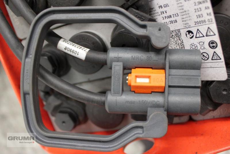 Sonstige Teile typu Gruma 24 Volt 3 PzV 213 Ah, Gebrauchtmaschine v Friedberg-Derching (Obrázek 4)