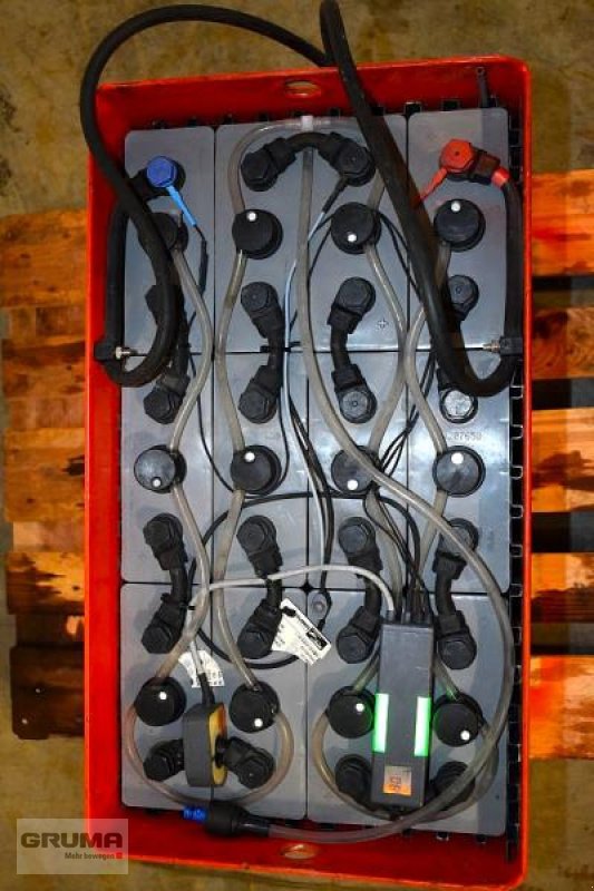 Sonstige Teile typu Gruma 24 Volt 4 PzS 460 Ah, Gebrauchtmaschine v Friedberg-Derching (Obrázek 3)