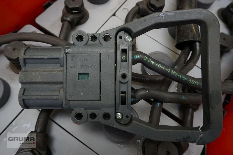 Sonstige Teile del tipo Gruma 24 Volt 4 PzV 400 Ah, Gebrauchtmaschine In Friedberg-Derching (Immagine 4)