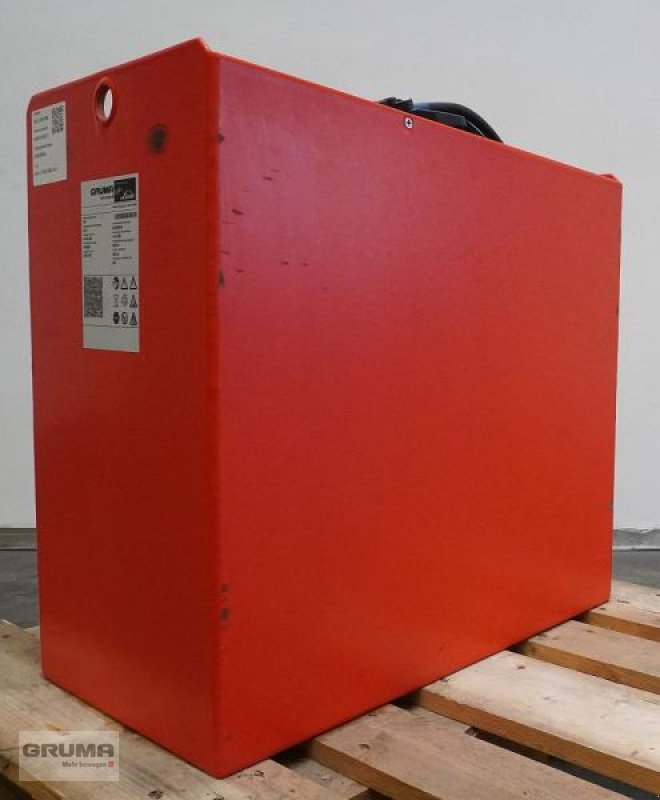 Sonstige Teile от тип Gruma 24 Volt 4 TPzS 500 Ah, Gebrauchtmaschine в Friedberg-Derching (Снимка 1)