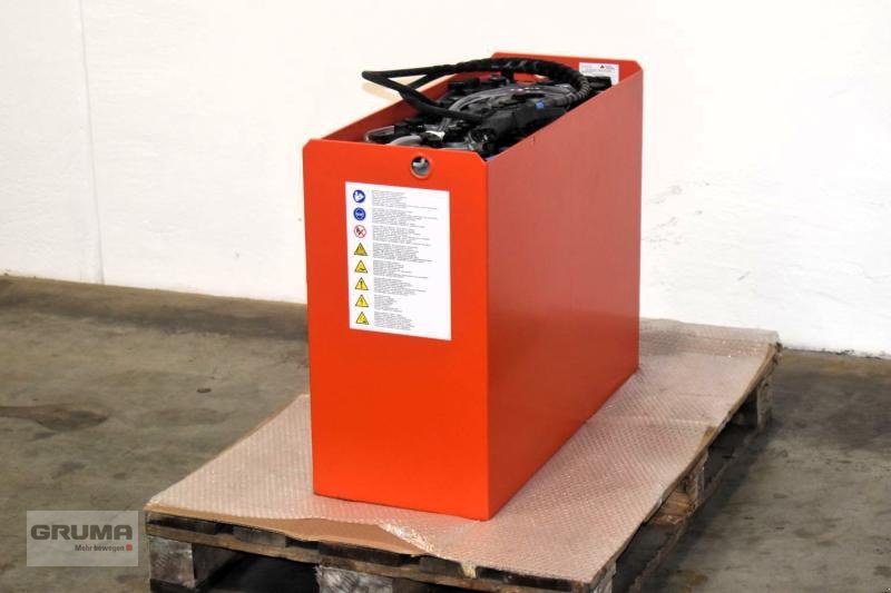 Sonstige Teile van het type Gruma 24 Volt 5 PzS 625 Ah, Gebrauchtmaschine in Friedberg-Derching (Foto 2)