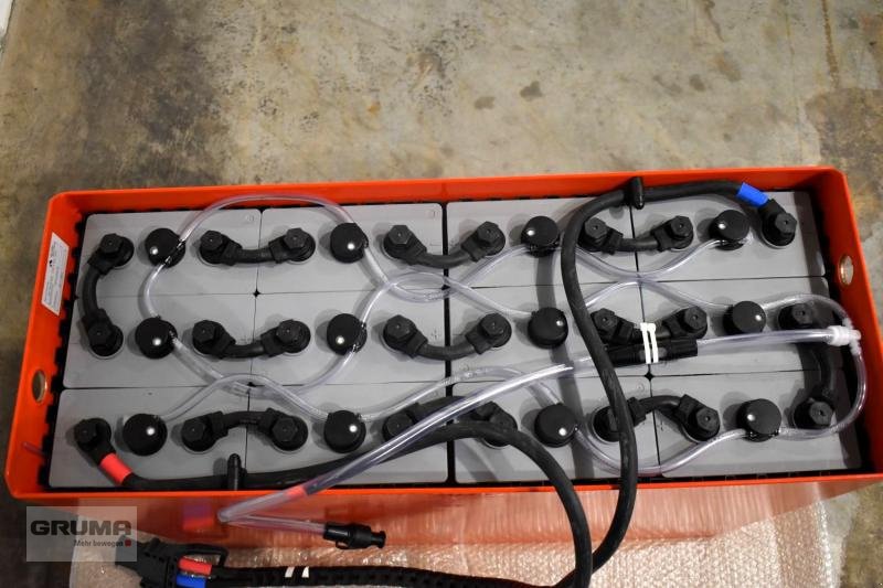 Sonstige Teile van het type Gruma 24 Volt 5 PzS 625 Ah, Gebrauchtmaschine in Friedberg-Derching (Foto 4)