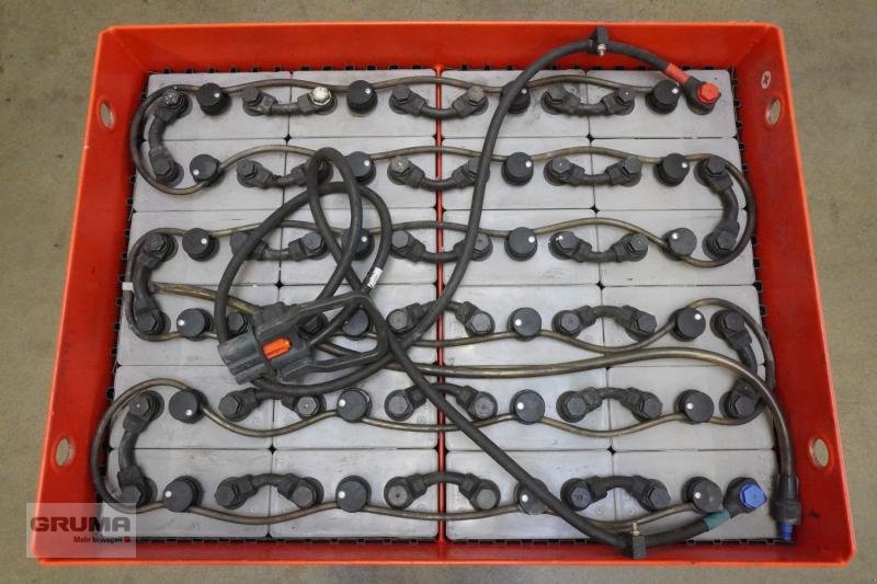 Sonstige Teile Türe ait Gruma 48 Volt 5 PzS 700 Ah, Gebrauchtmaschine içinde Friedberg-Derching (resim 3)