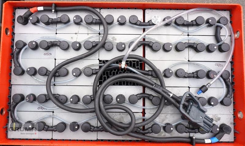 Sonstige Teile Türe ait Gruma 48 Volt 6 PzS 930 Ah, Gebrauchtmaschine içinde Friedberg-Derching (resim 3)