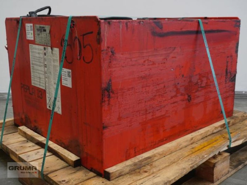 Sonstige Teile of the type Gruma 80 Volt 5 PzQ 690 Ah, Gebrauchtmaschine in Friedberg-Derching (Picture 1)