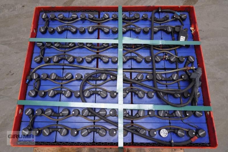 Sonstige Teile of the type Gruma 80 Volt 5 PzQ 690 Ah, Gebrauchtmaschine in Friedberg-Derching (Picture 3)