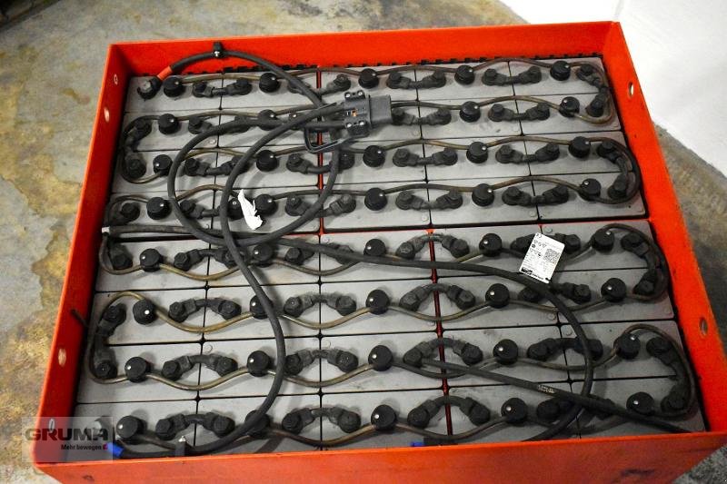 Sonstige Teile of the type Gruma 80 Volt 5 PzS 700 Ah, Gebrauchtmaschine in Friedberg-Derching (Picture 3)