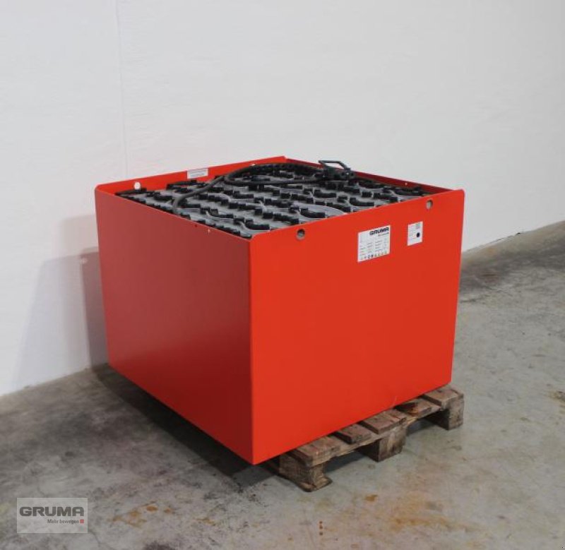 Sonstige Teile Türe ait Gruma 80 Volt 6 PzS 870 Ah, Gebrauchtmaschine içinde Friedberg-Derching (resim 1)