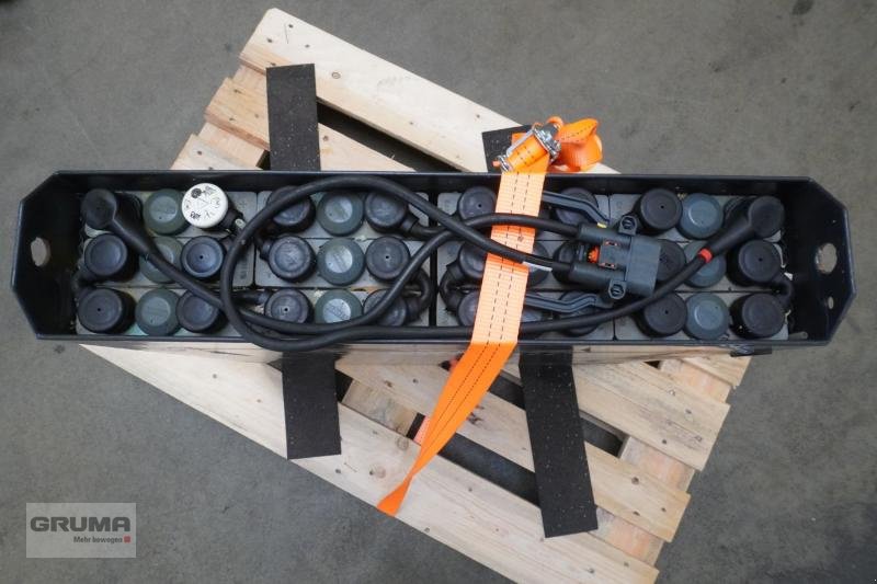 Sonstige Teile du type Hawker 24 Volt 2 PzV 162 Ah, Gebrauchtmaschine en Friedberg-Derching (Photo 3)