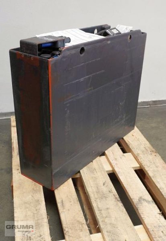 Sonstige Teile типа Hawker 24 Volt 3 PzS 375 Ah, Gebrauchtmaschine в Friedberg-Derching (Фотография 2)