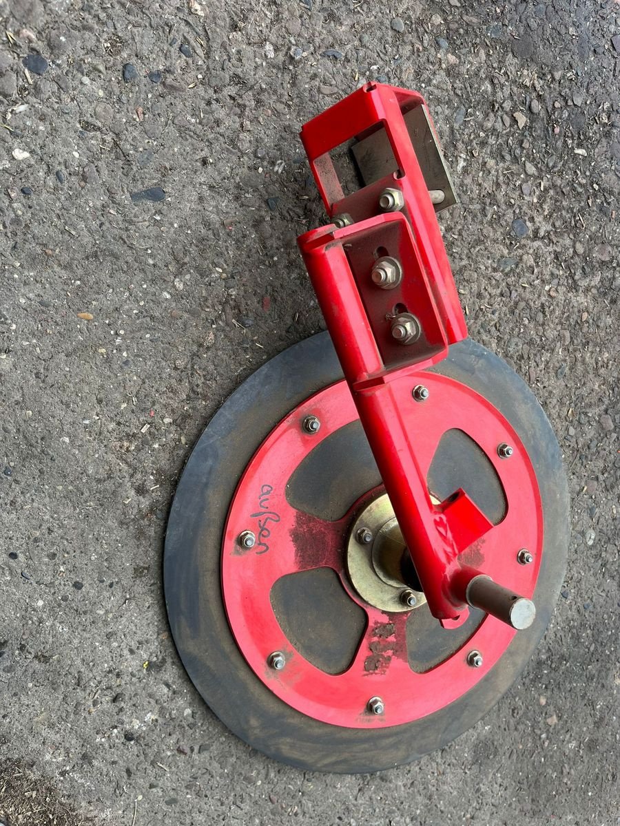 Sonstige Teile typu Pöttinger Eine neue Schwadscheibe außen, Neumaschine v Nieheim Kreis Höxter (Obrázek 2)