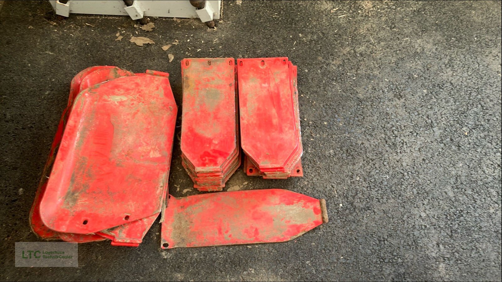 Sonstige Teile des Typs Pöttinger Verschleißkufen für Novacat 301 & Novadisc 812, Gebrauchtmaschine in Redlham (Bild 3)