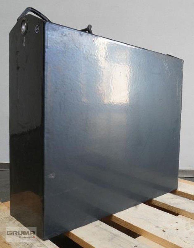 Sonstige Teile του τύπου Sonstige 24 Volt 3 PzB 225 Ah, Gebrauchtmaschine σε Friedberg-Derching (Φωτογραφία 2)