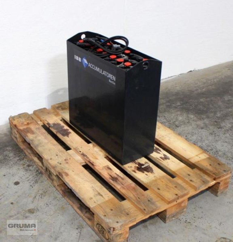 Sonstige Teile του τύπου Sonstige 24 Volt 3 PzB 225 Ah, Gebrauchtmaschine σε Friedberg-Derching (Φωτογραφία 2)