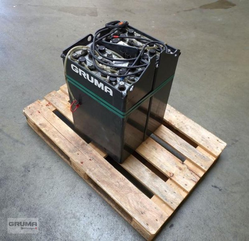 Sonstige Teile typu Sonstige 24 Volt 3 PzS 375 Ah, Gebrauchtmaschine v Friedberg-Derching (Obrázek 3)