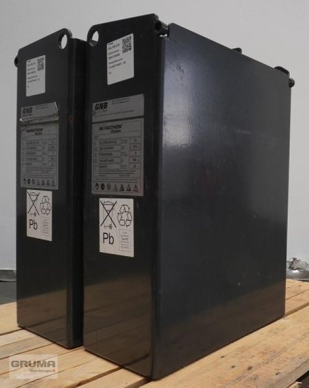 Sonstige Teile Türe ait Sonstige 24 Volt 3 PzS 375 Ah, Gebrauchtmaschine içinde Friedberg-Derching (resim 1)