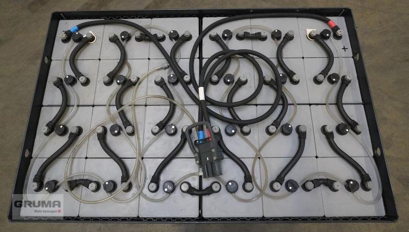 Sonstige Teile Türe ait Sonstige 48 Volt 10 PzS 1250 Ah, Gebrauchtmaschine içinde Friedberg-Derching (resim 3)