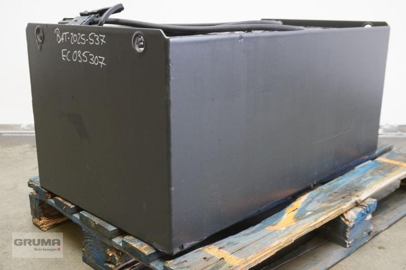 Sonstige Teile typu Sonstige 80 Volt 3 PzS 240 Ah, Gebrauchtmaschine v Friedberg-Derching (Obrázek 2)