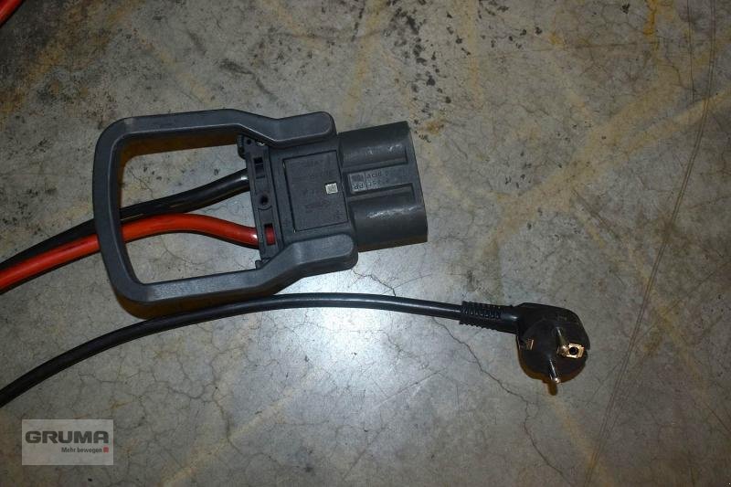 Sonstige Teile typu TriCOM TRICOM FUTUR E 24V/50A, Gebrauchtmaschine v Friedberg-Derching (Obrázek 2)